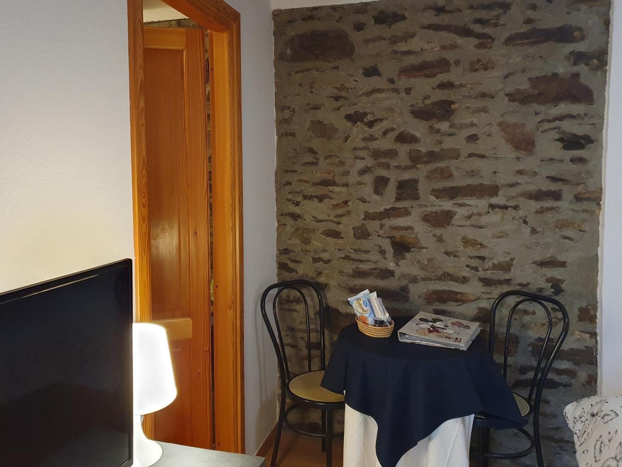 Appartamenti Vacanze E Camere Roccetta Fiorita Pettenasco Pokoj fotografie